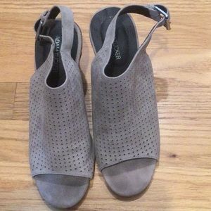 4/$12 Adorable open toe sandal